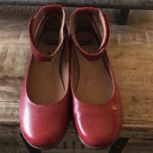 ****Never Worn**** 7.5 Clark Shoes